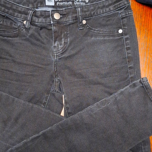 Mosimo size 2 denim  leggings - Picture 1 of 9